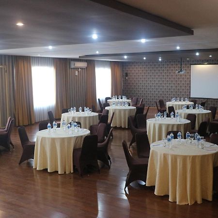 Grand Dian Boutique Hotel Сиребон Екстериор снимка